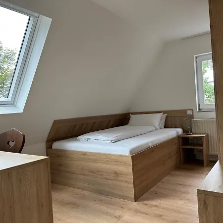 Waldhotel Eichenhof فندق *